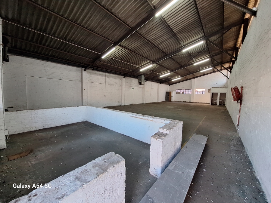 To Let Commercial Property for Rent in Wetton Western Cape
